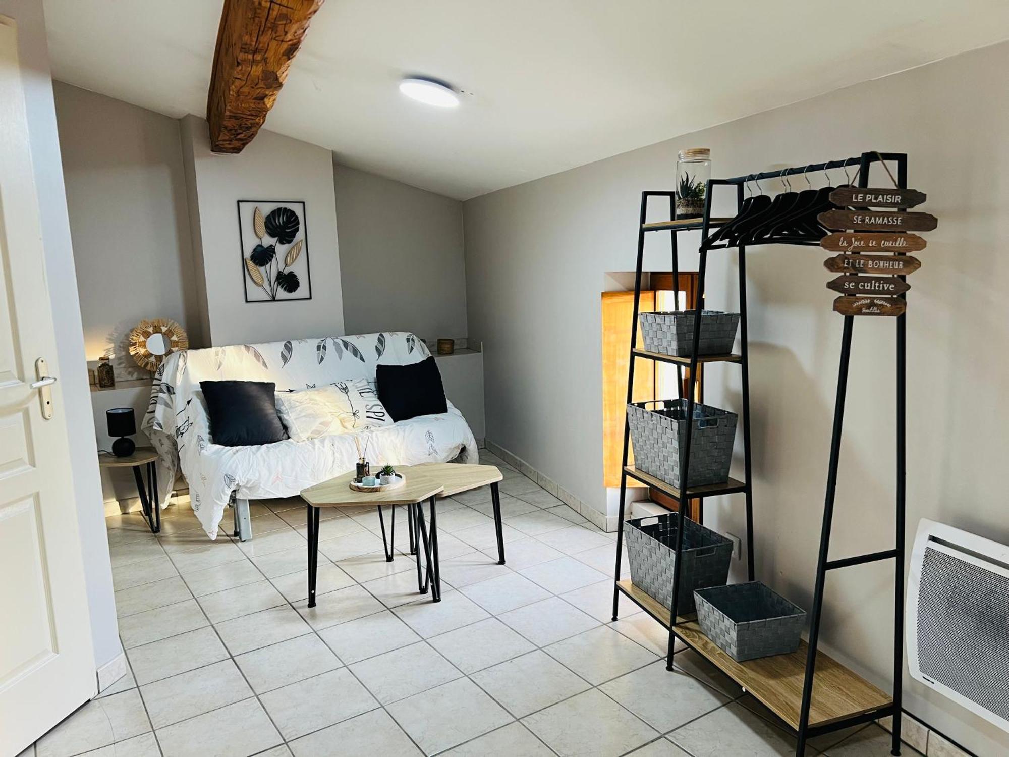 Studios A Valence, Drome Валанс Екстериор снимка